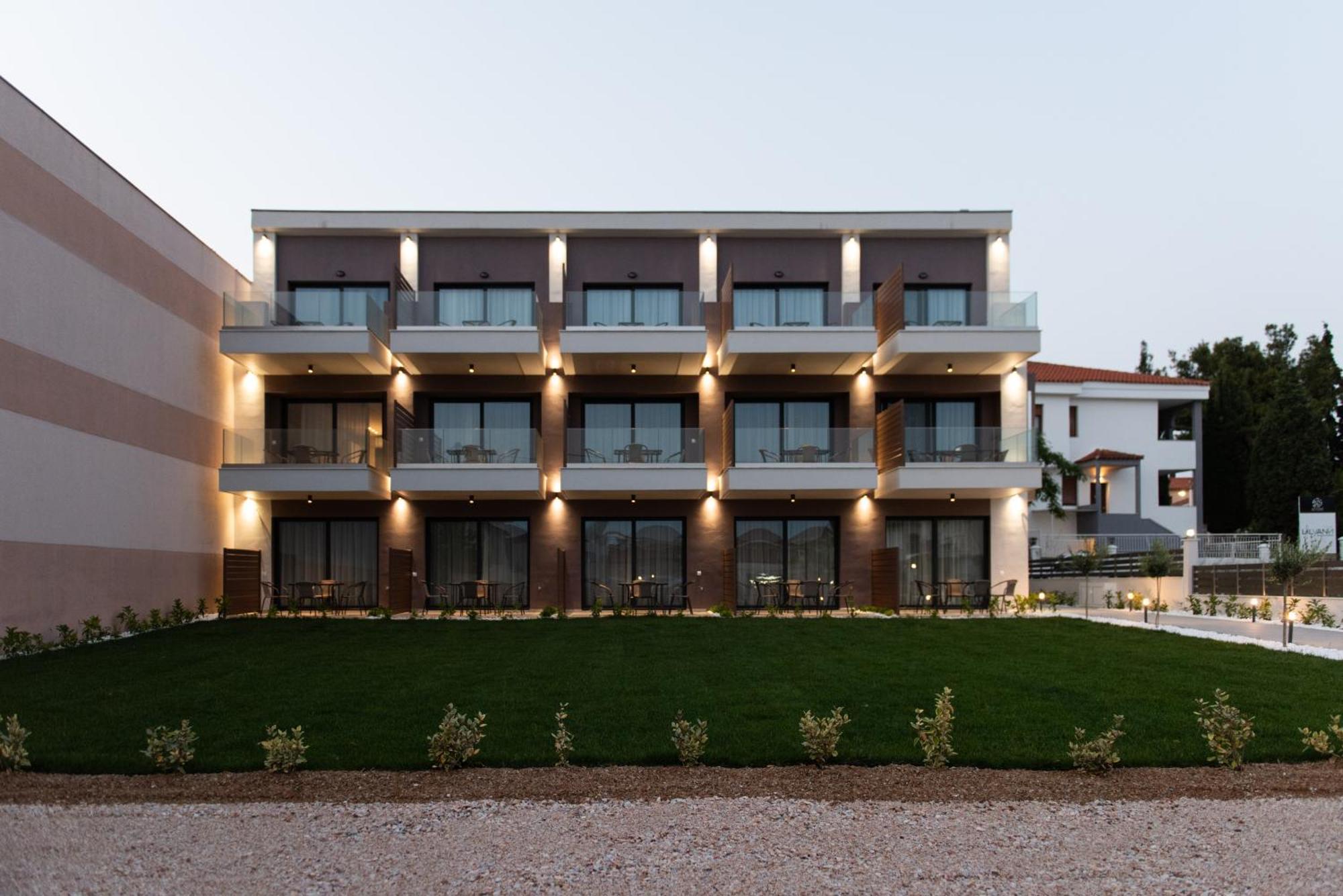Aparthotel Sithonian Sunset Luxury - Nikiti Cozy Getaways Extérieur photo